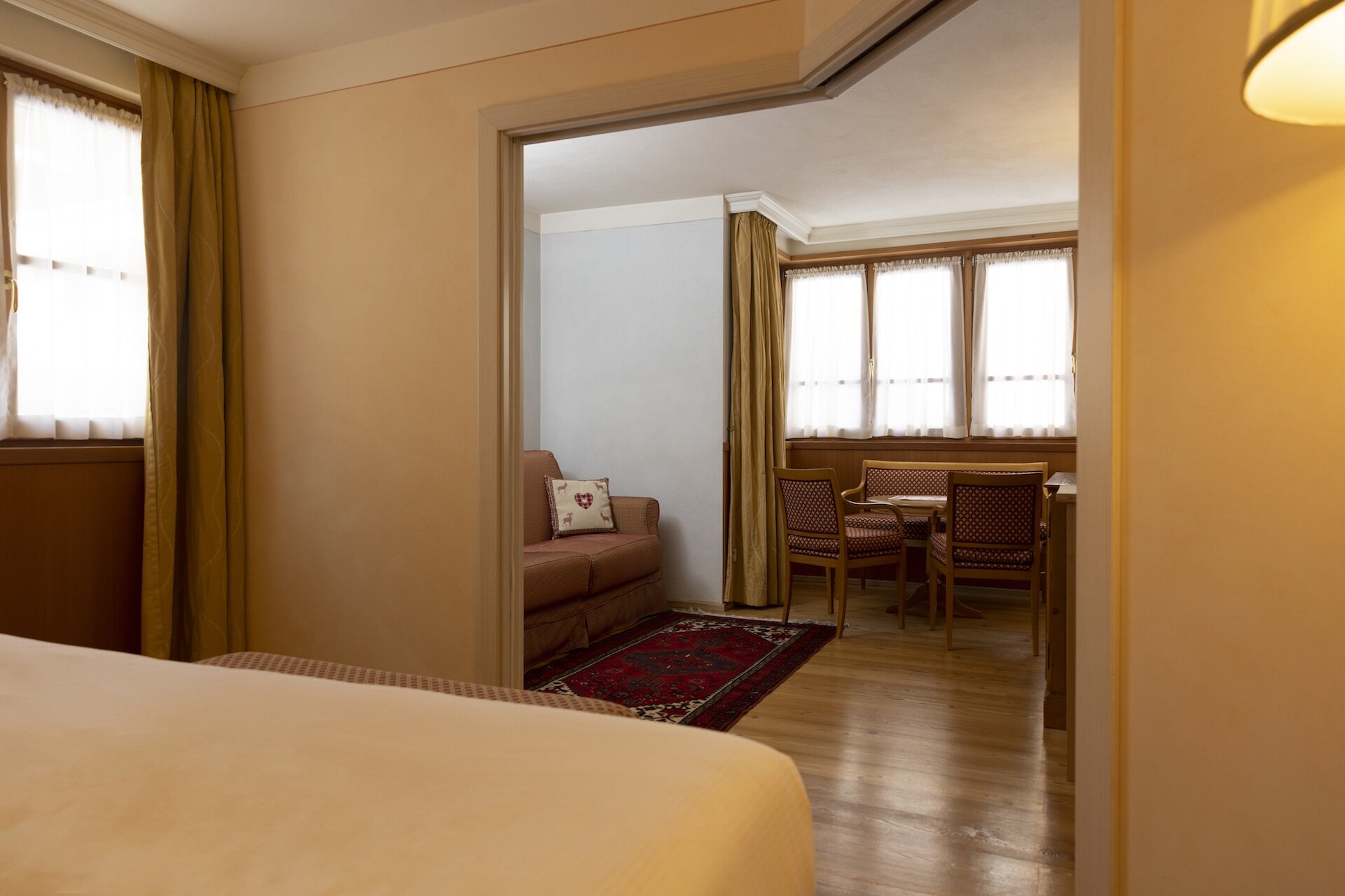 Alpen Suite Hotel Gallery Suite 17