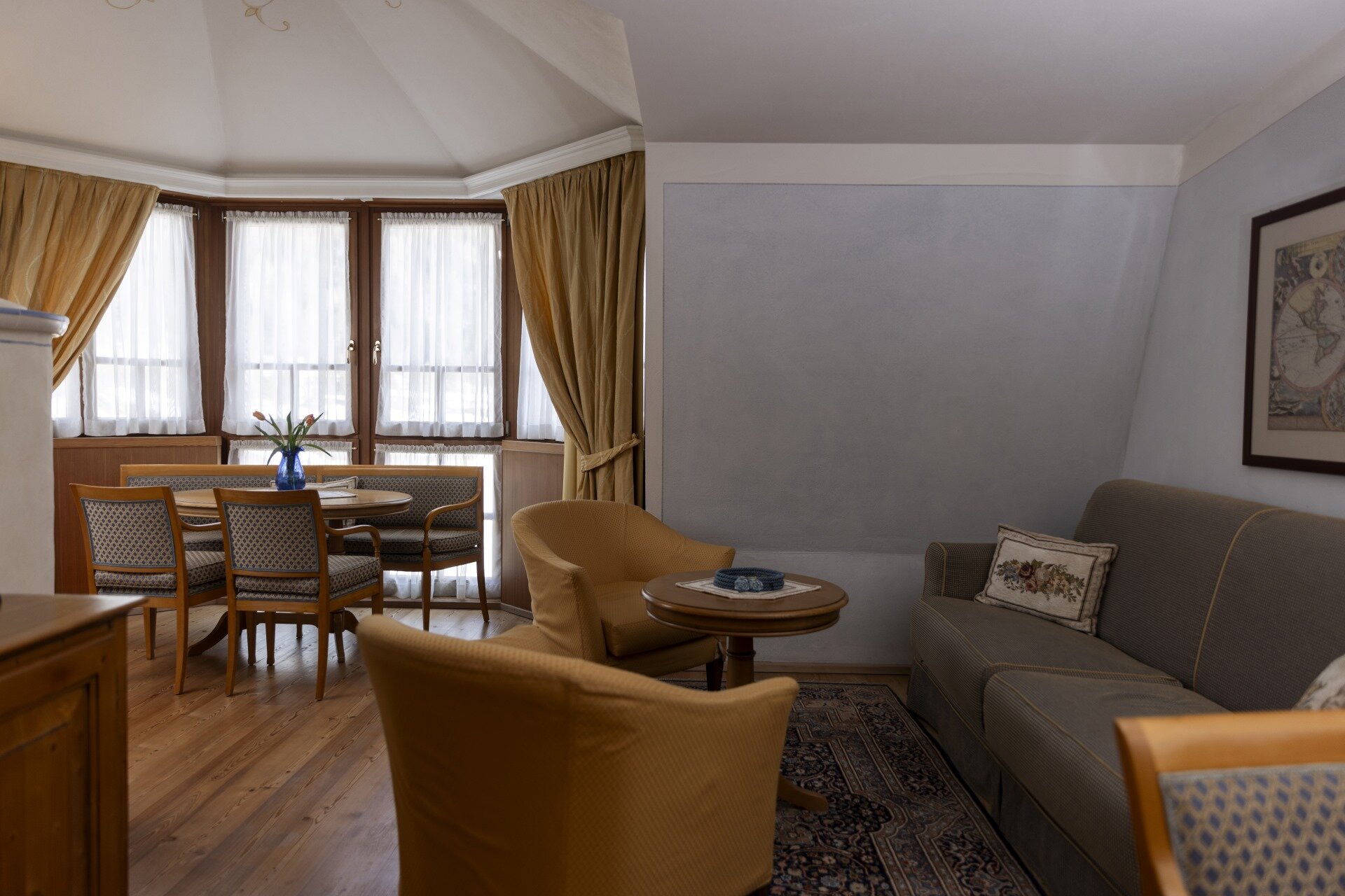 Alpen Suite Hotel Gallery Suite 25