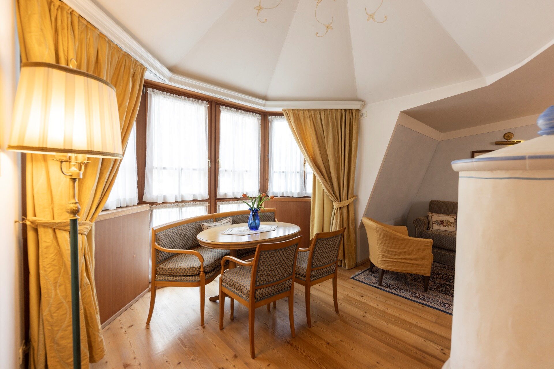 Alpen Suite Hotel Gallery Suite 28